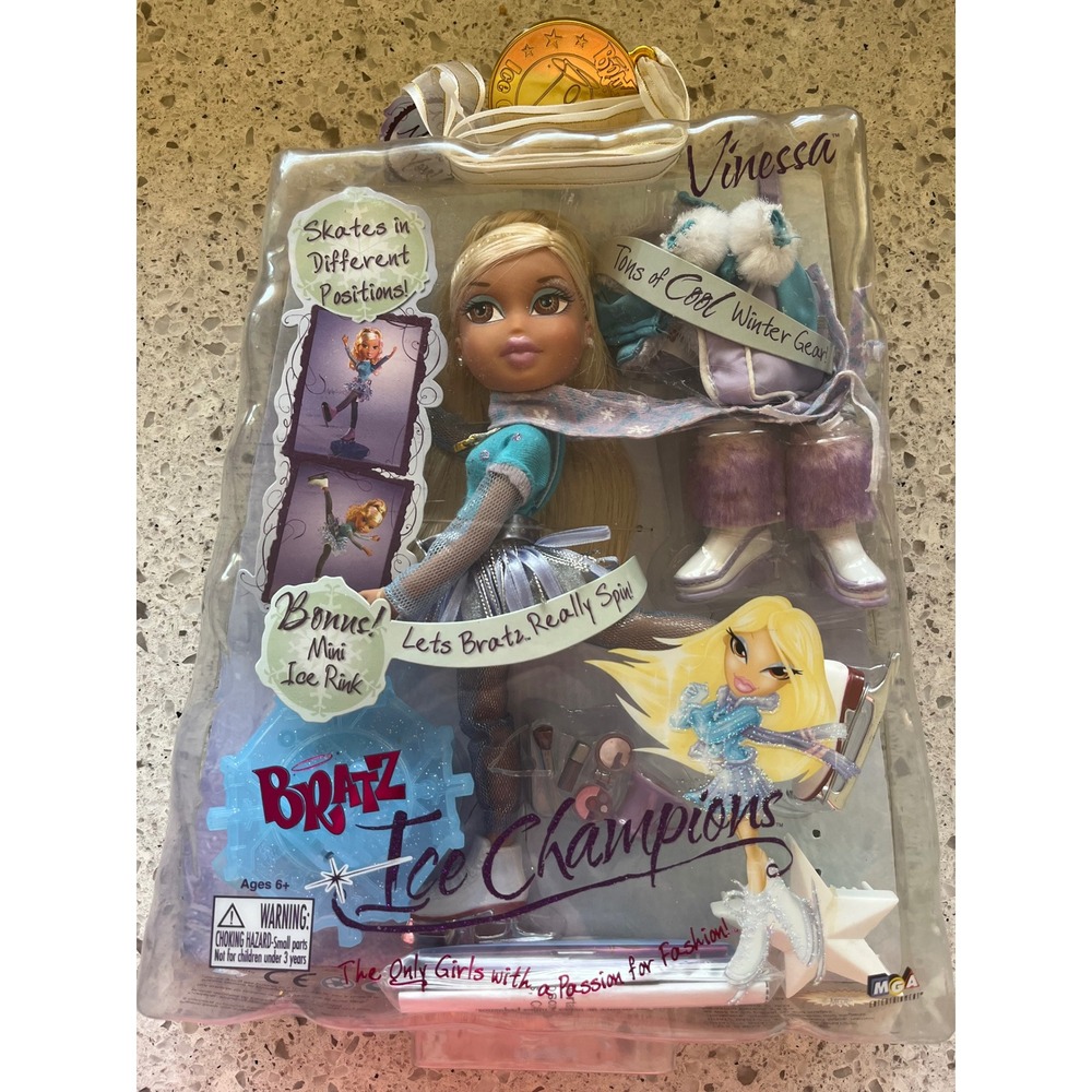 Bratz Ice Champions Vinessa Doll New in Box with Mini Ice Rink and Winter Gear